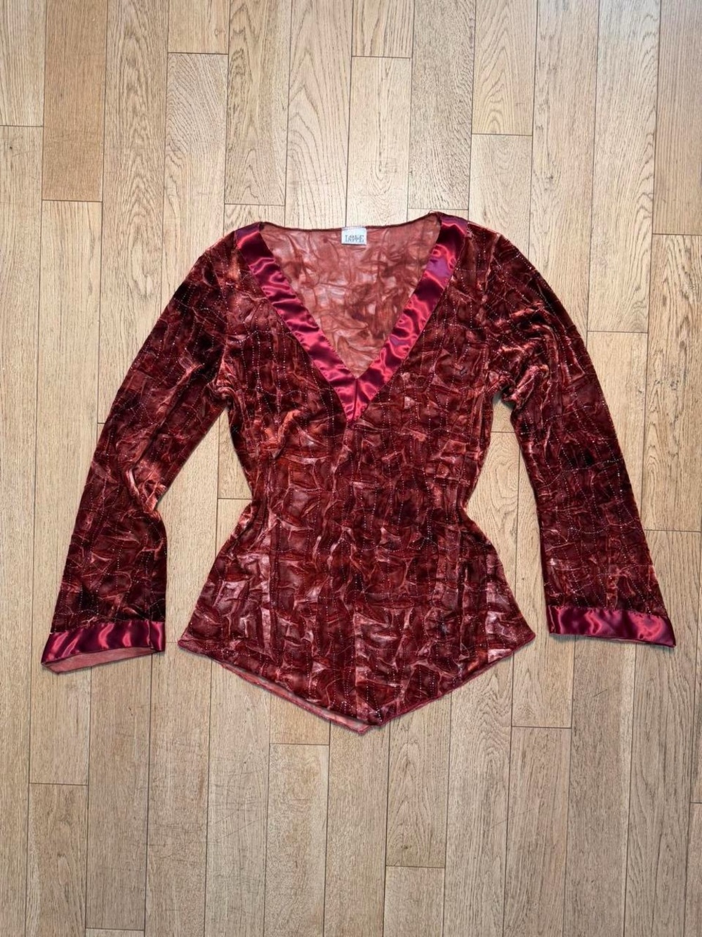Love Amour Red Velvet V-Neck Long Sleeve Top with Satin Trim